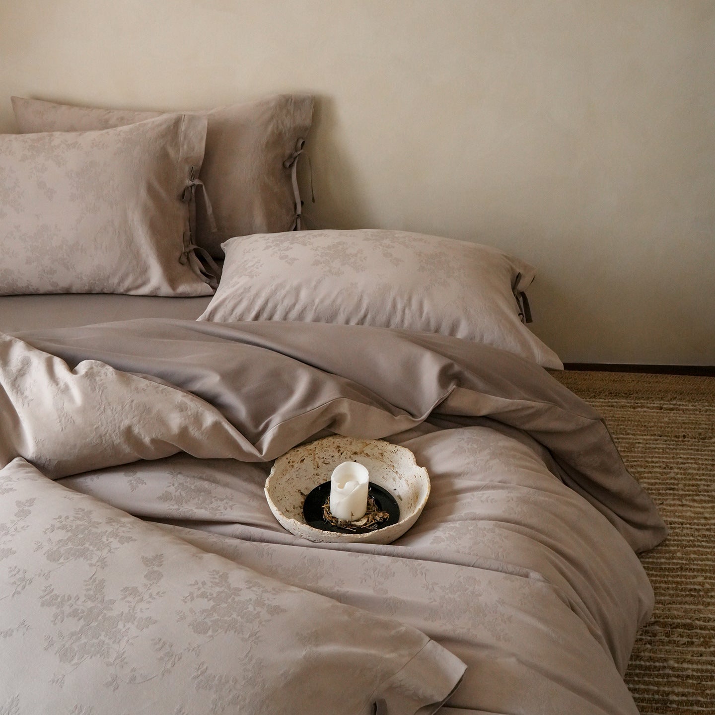 Blush Fleur Jacquard Cotton Bedding Set – Stone Taupe Berriscent