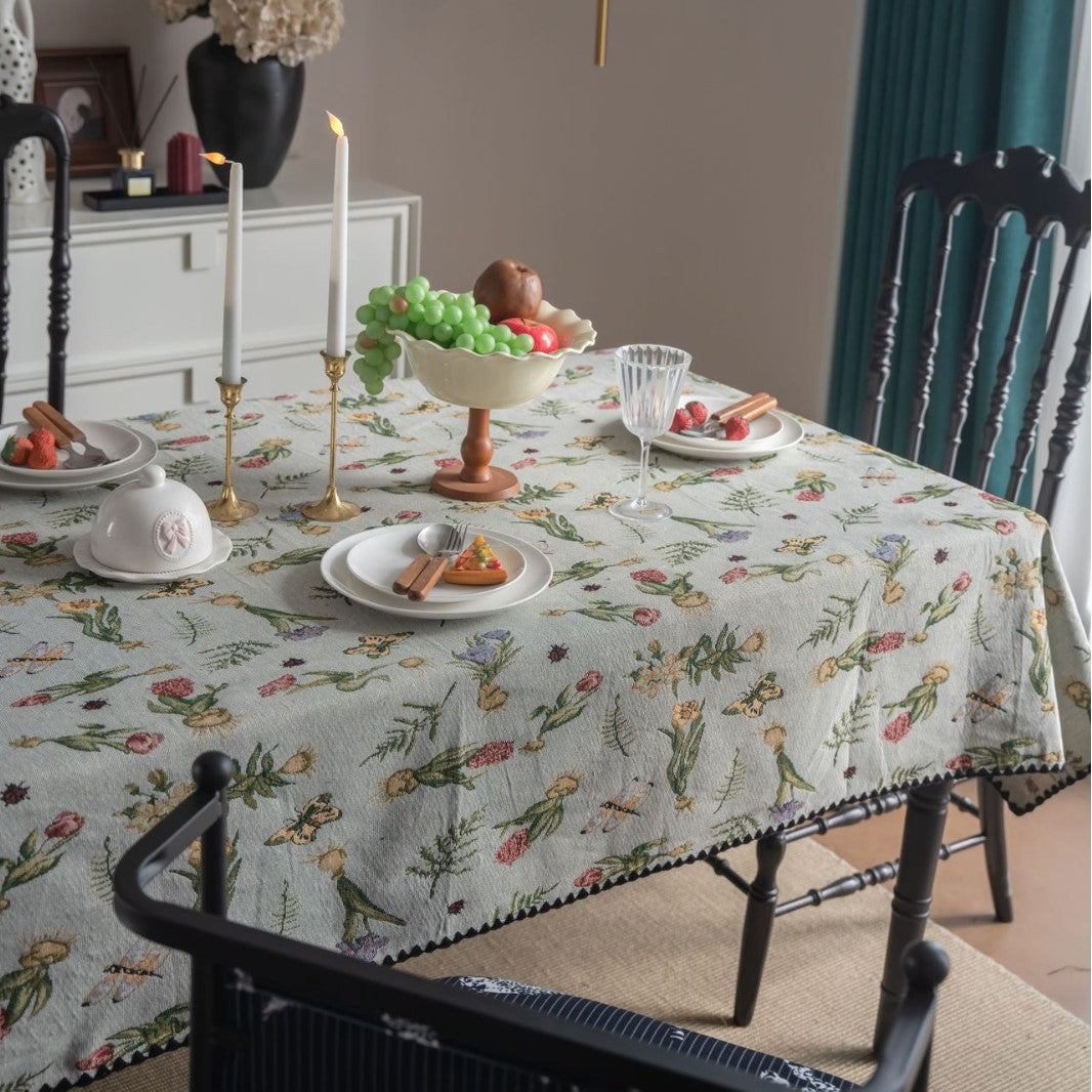 Botanical Jacquard Tablecloth Berriscent