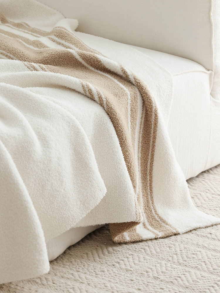 Soft Acrylic Throw Blanket – Plush Striped Design Berriscent