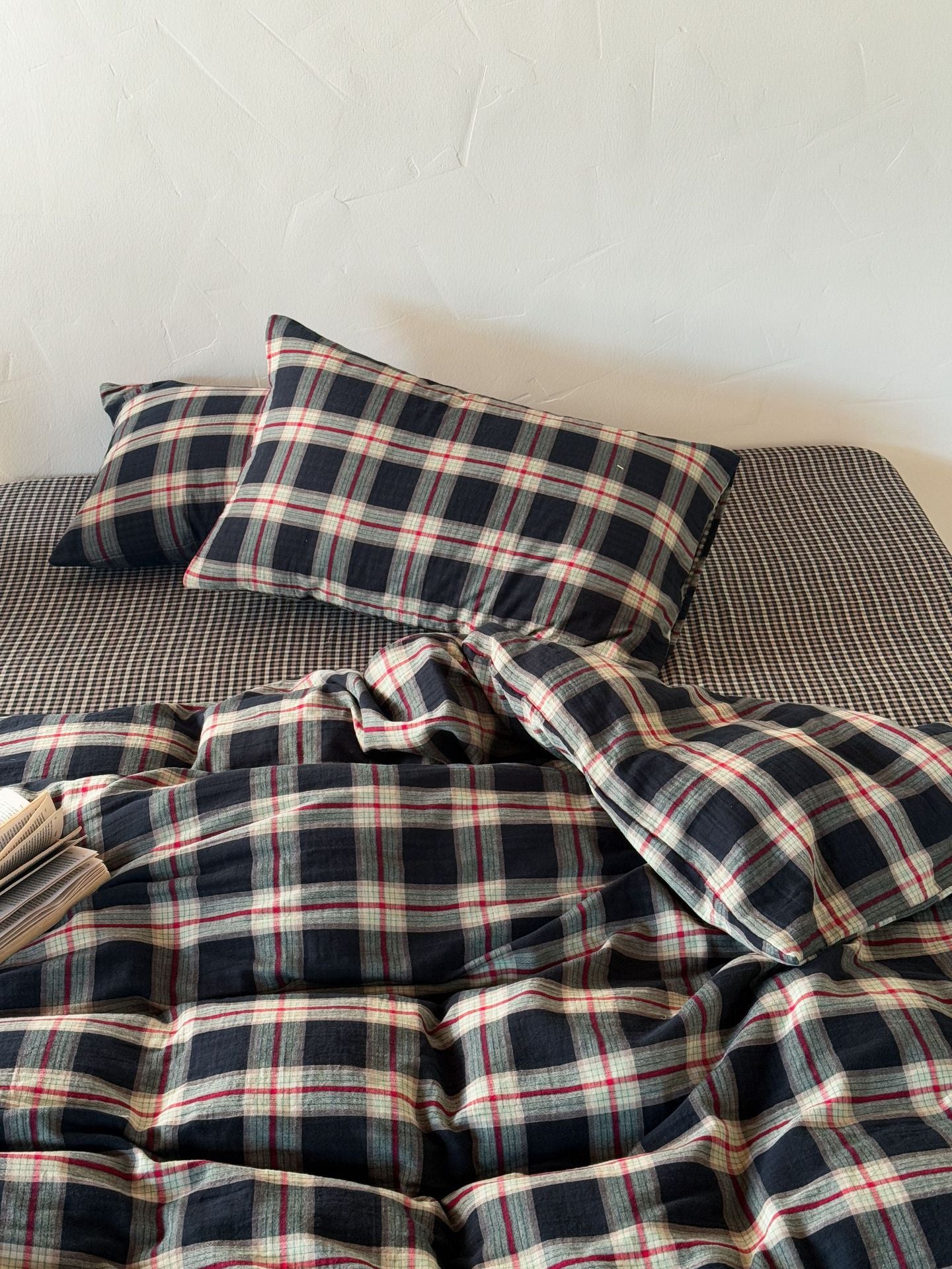 Midnight Plaid 60s Cotton 4-Piece Bedding Set Berriscent
