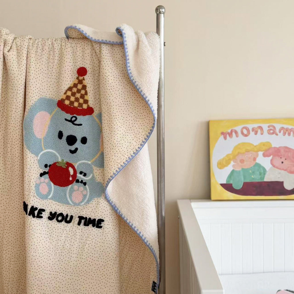 Cozy Friends Reversible Embroidered Towel – Cotton Gauze & Plush Fleece Berriscent