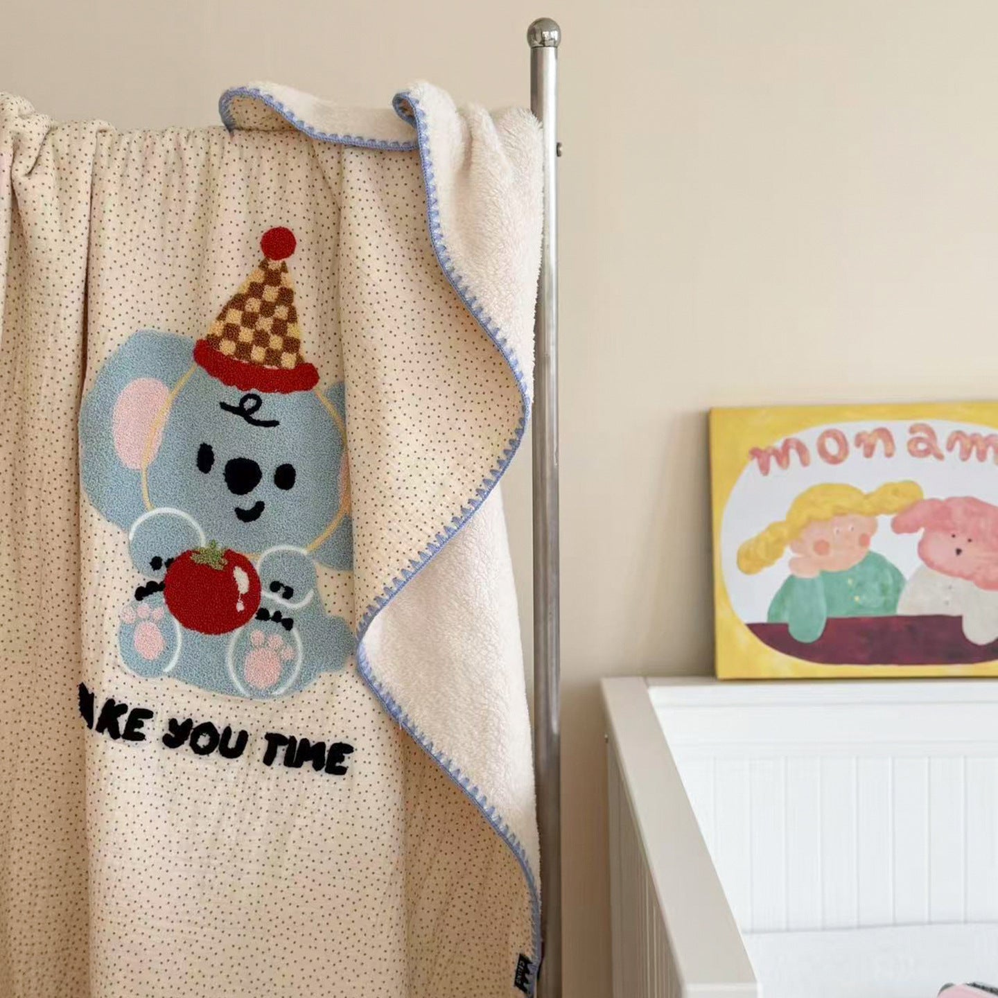 Cozy Friends Reversible Embroidered Towel – Cotton Gauze & Plush Fleece Berriscent