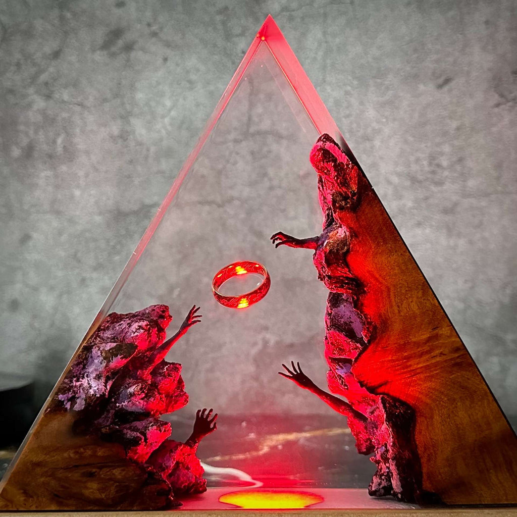 The Ring of Light – Handcrafted Resin Pyramid Lamp Berriscent