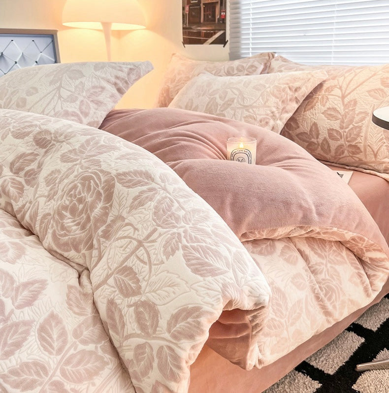 Rosé Velvet Bloom Bedding Set Berriscent