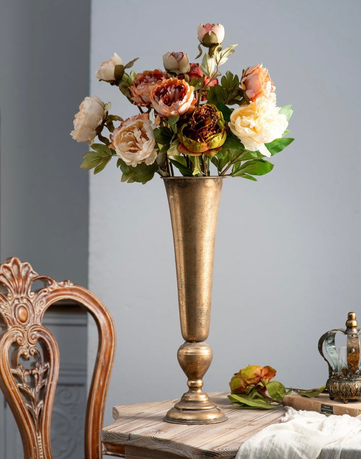 Golden Heritage Tall Vase – Antique Elegance for Refined Interiors Berriscent
