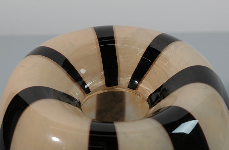 Marbled Stripe Sphere Vase – Artistic Glass Centerpiece Berriscent