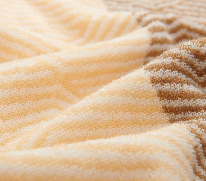 Geometric Weave Pure Cotton Hand Towel – Modern Texture, Everyday Luxury Berriscent