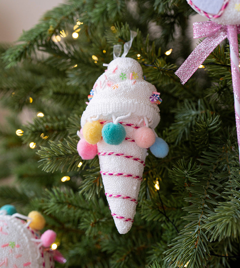 Candyland Christmas Ornament Set – 6 Pieces Beriscent