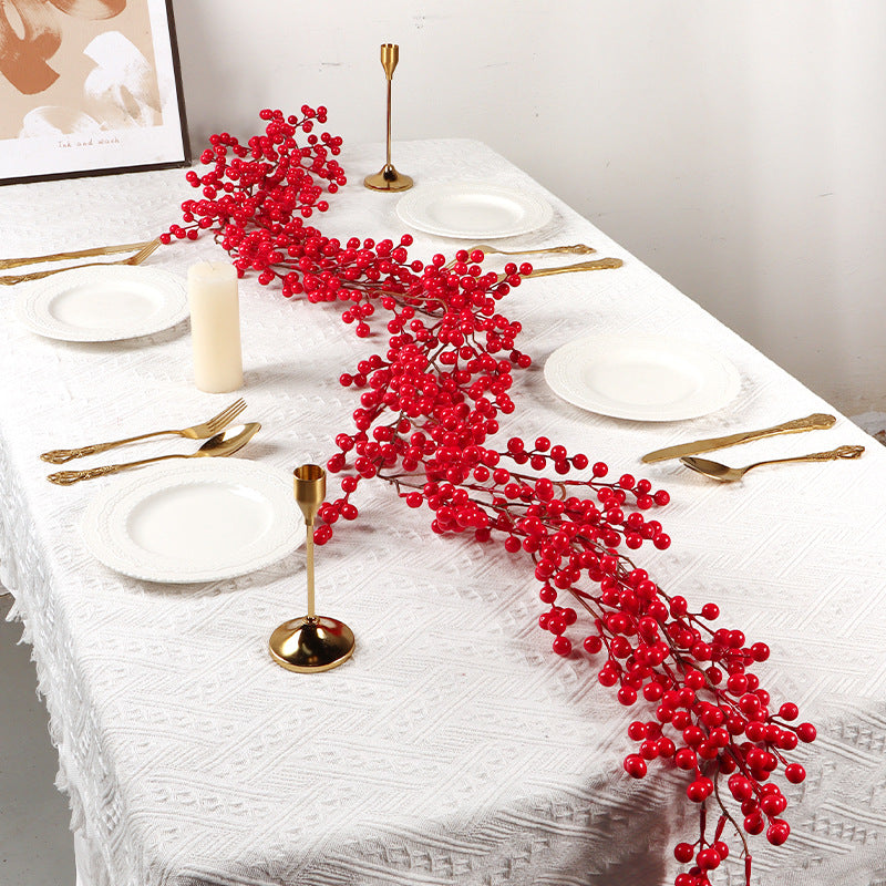 Festive Red Berry Garland – 2m