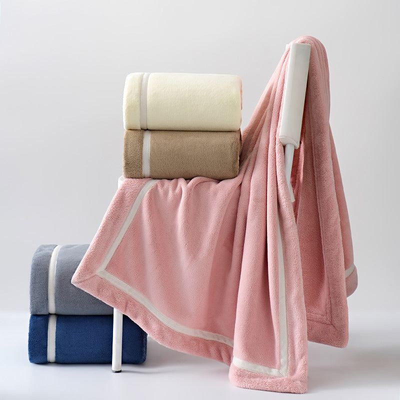 LuxeCloud Bath Towel – 170 × 90 cm, Antibacterial Fibre Blend Berriscent