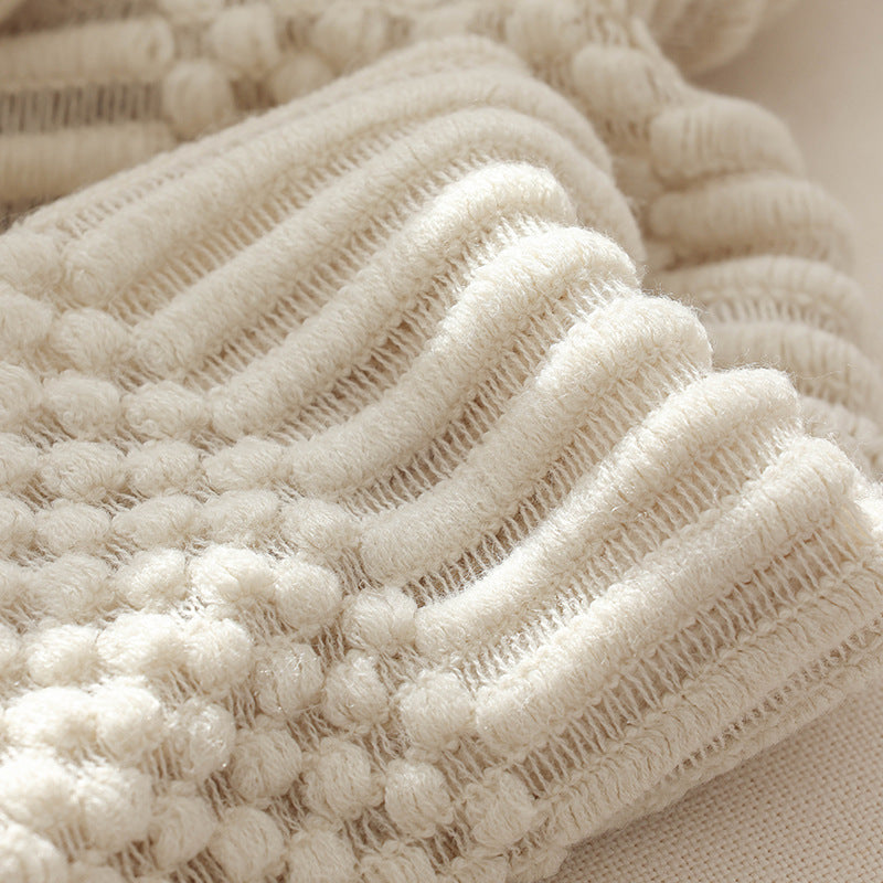 Textured Woven Fringe Throw in Acrylic Fibre Berriscent