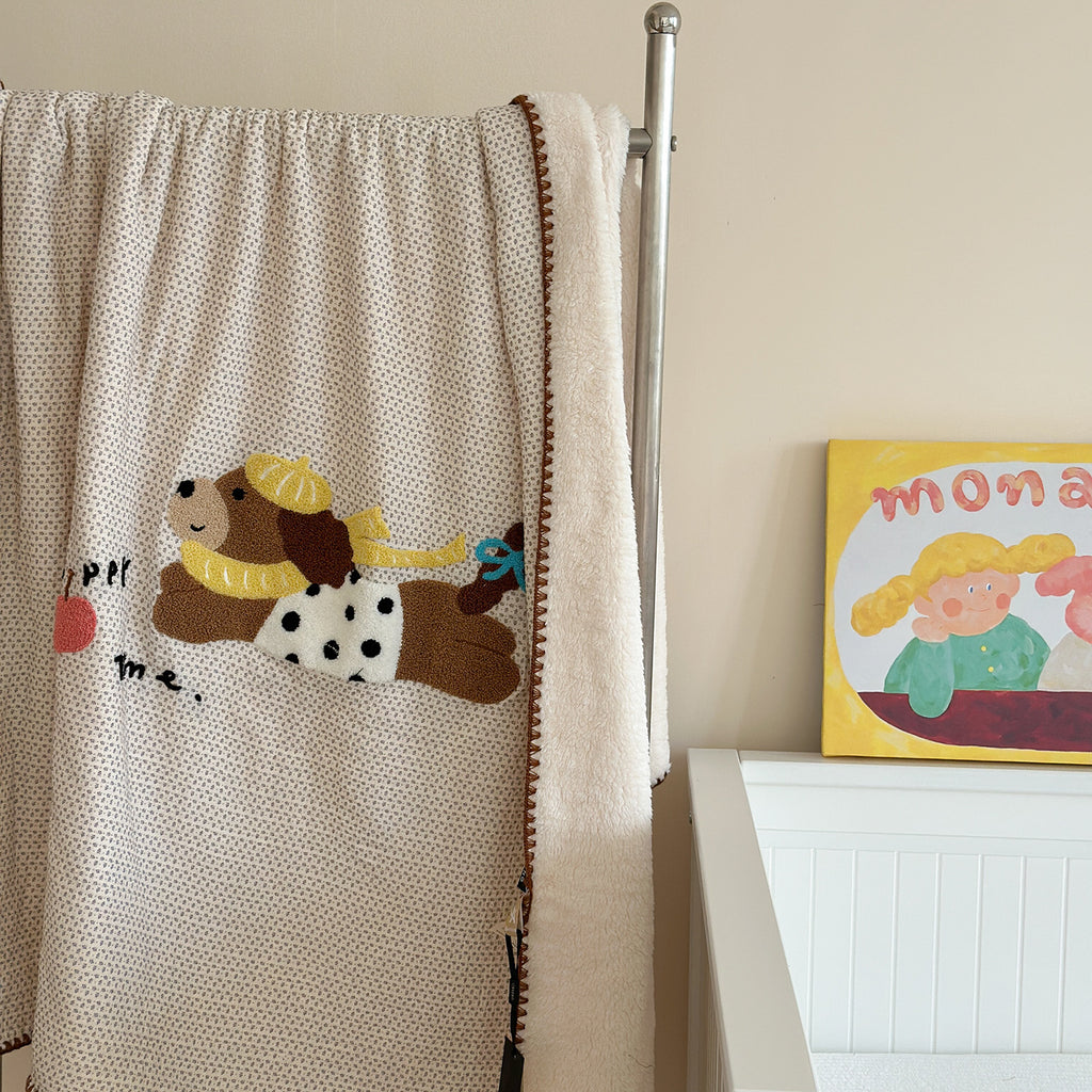 Cozy Friends Reversible Embroidered Towel – Cotton Gauze & Plush Fleece Berriscent