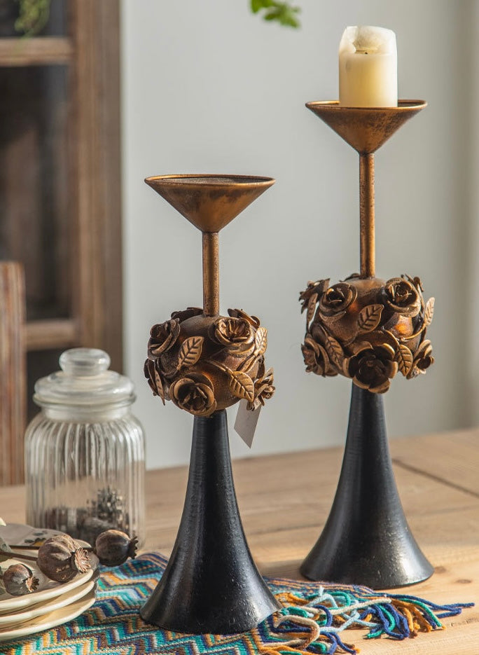 Rose Embrace Candle Holder Berriscent