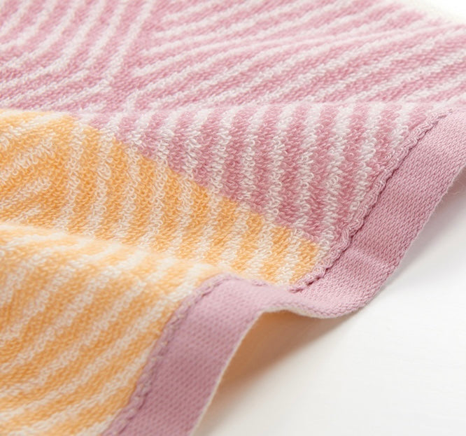 Geometric Weave Pure Cotton Hand Towel – Modern Texture, Everyday Luxury Berriscent