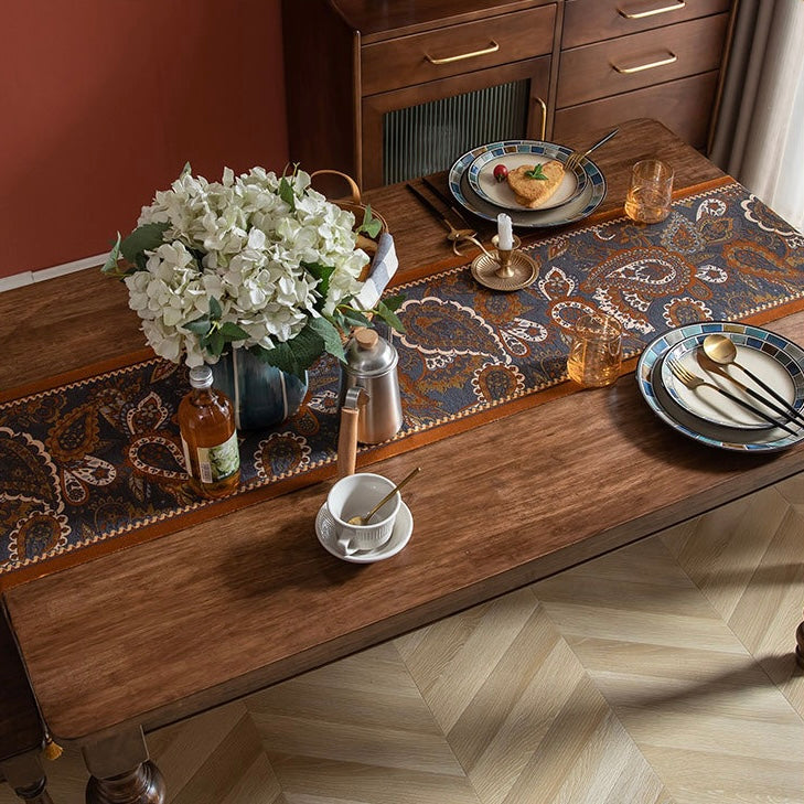 Bohemian Jacquard Table Runner with Tassels Berriscent