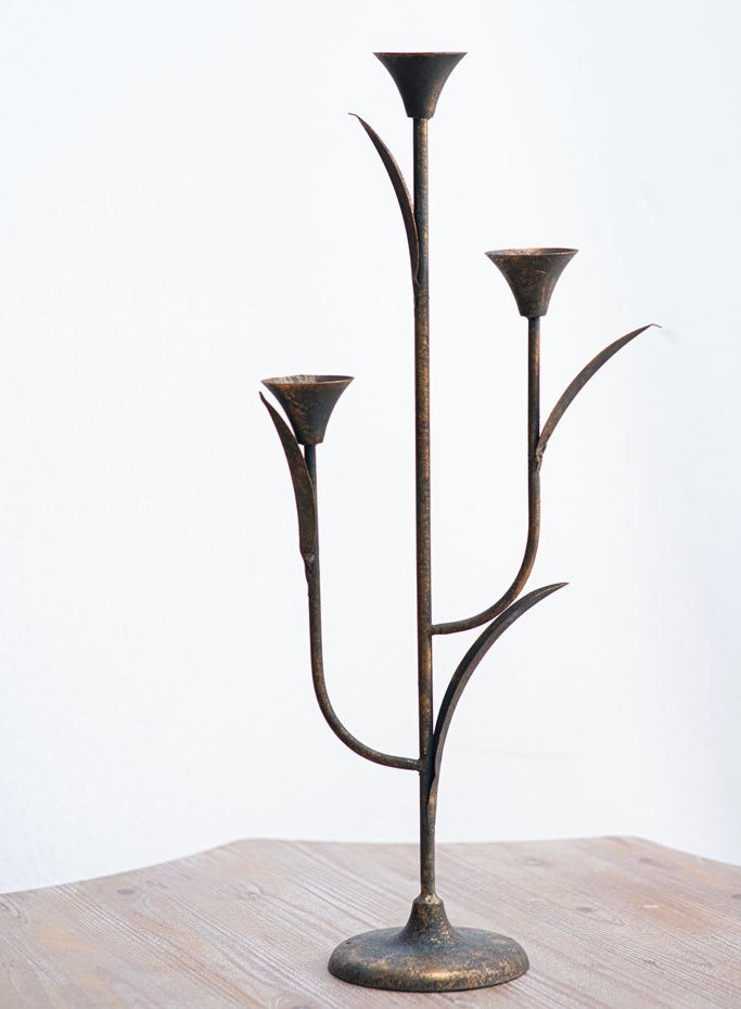 Willow Flame Candle Holder – Wrought Iron Berriscent