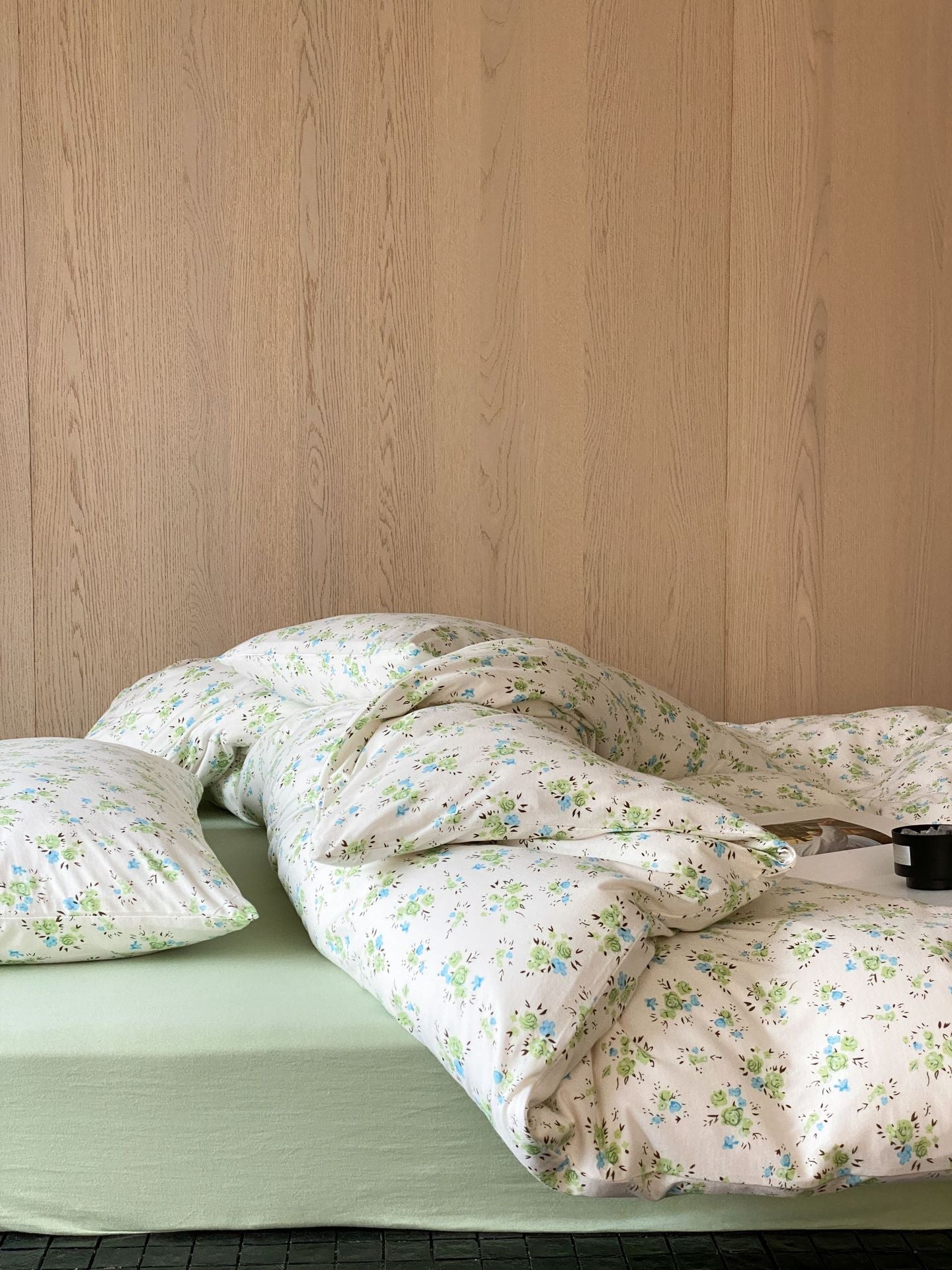 Meadow Bloom Washed Cotton Bedding Set – 4 Piece Collection Berriscent