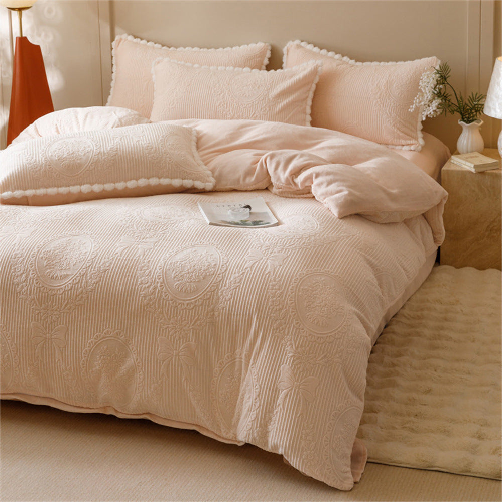 Embossed Plush Flannel Bedding Set – Blush Berriscent