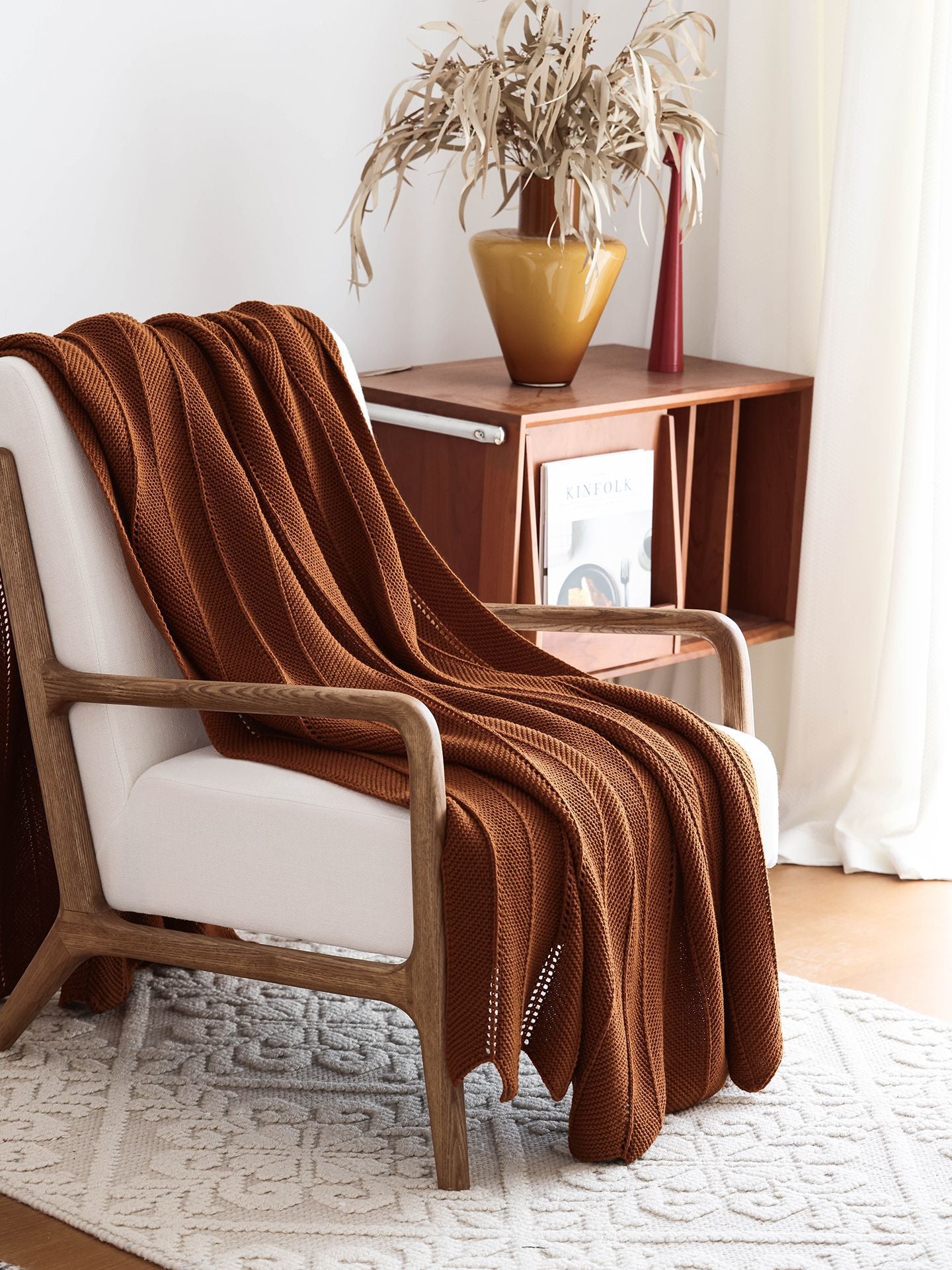  Elegant Textured Acrylic Throw Berriscent