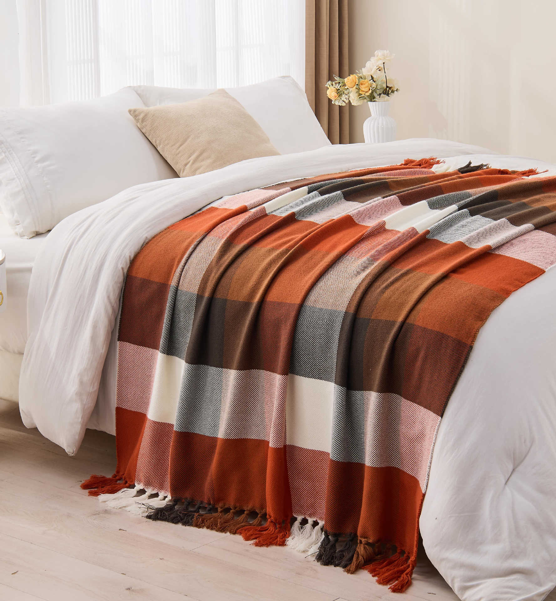 Plaid Tassel Woven Throw Blanket – Warmth & Style in Every Thread Berriscent