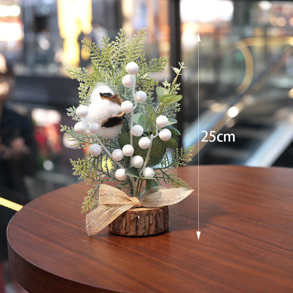 Christmas Table Decoration with Pine, Berries & Rustic Base – 25 cm
