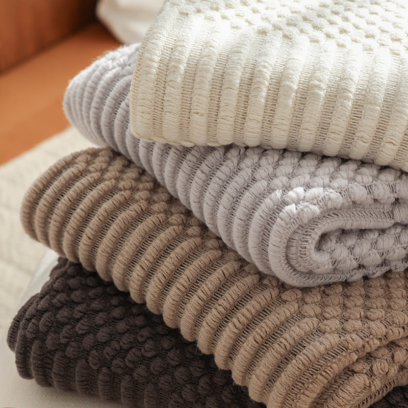 Textured Woven Fringe Throw in Acrylic Fibre Berriscent