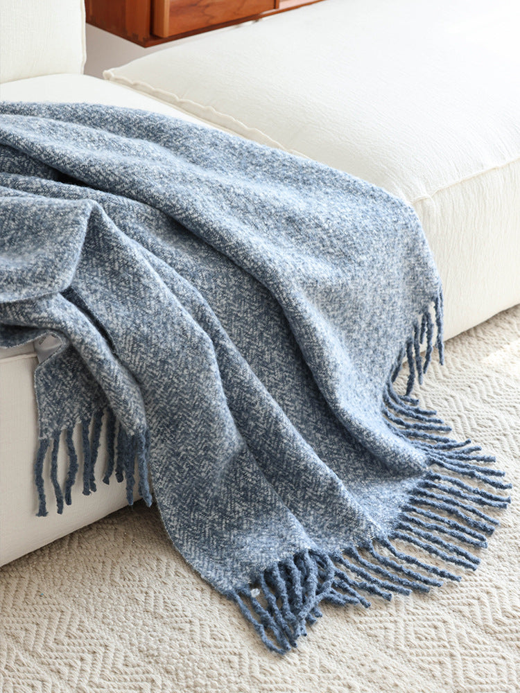 Nordic Softline Woven Throw Blanket Berriscent