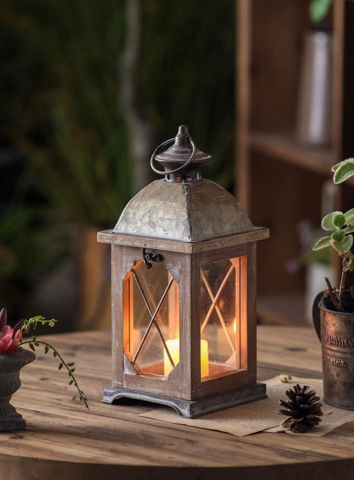 Rustic Wood & Metal Lantern Berriscent