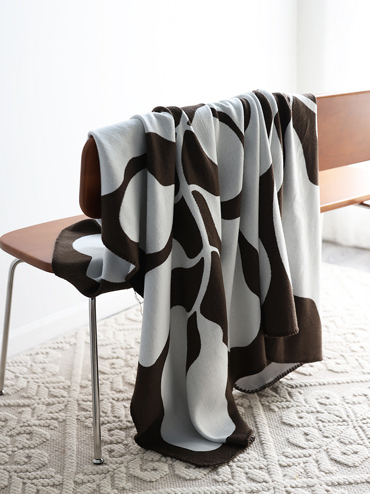 Organic Flow Throw Blanket Berriscent