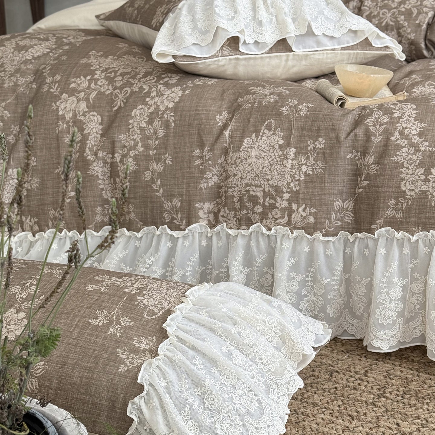 Maison Fleur Lace-Trim Bedding Set Berriscent