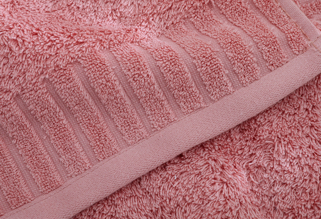 Velour Essence Bath Towel – 140 × 70 cm, Long-Staple Cotton Berriscent