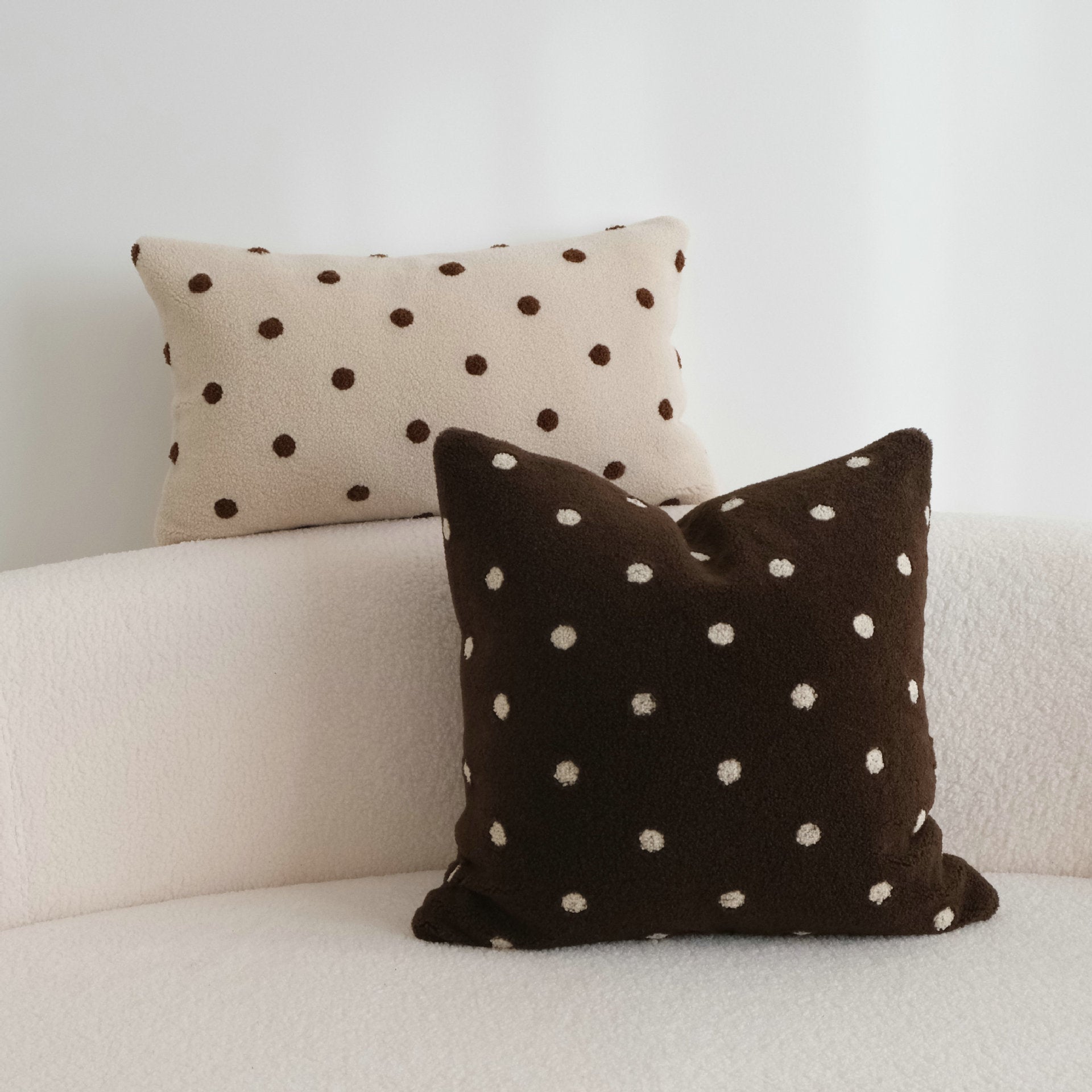 Soft Dot Collection – Decorative Cushion / Pillowcase Berriscent