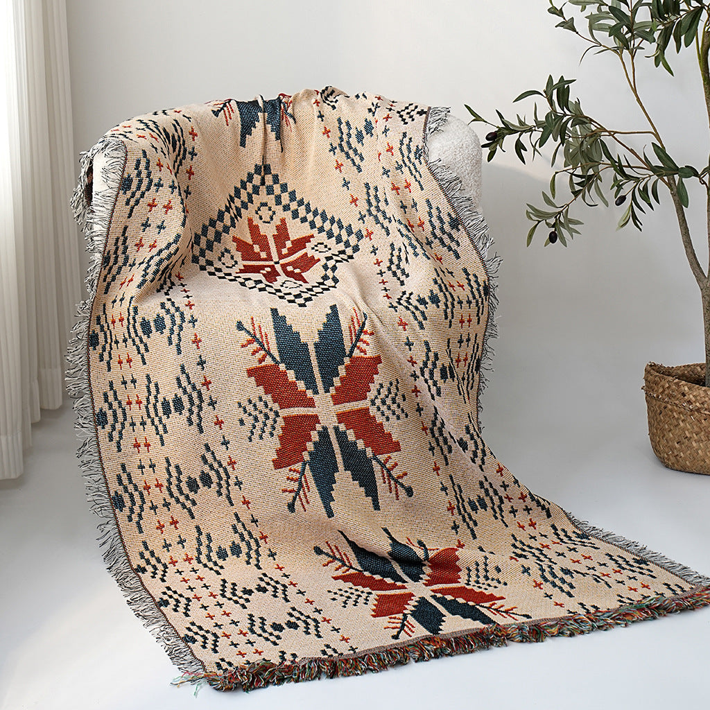 Nomad Spirit Jacquard Throw Berriscent