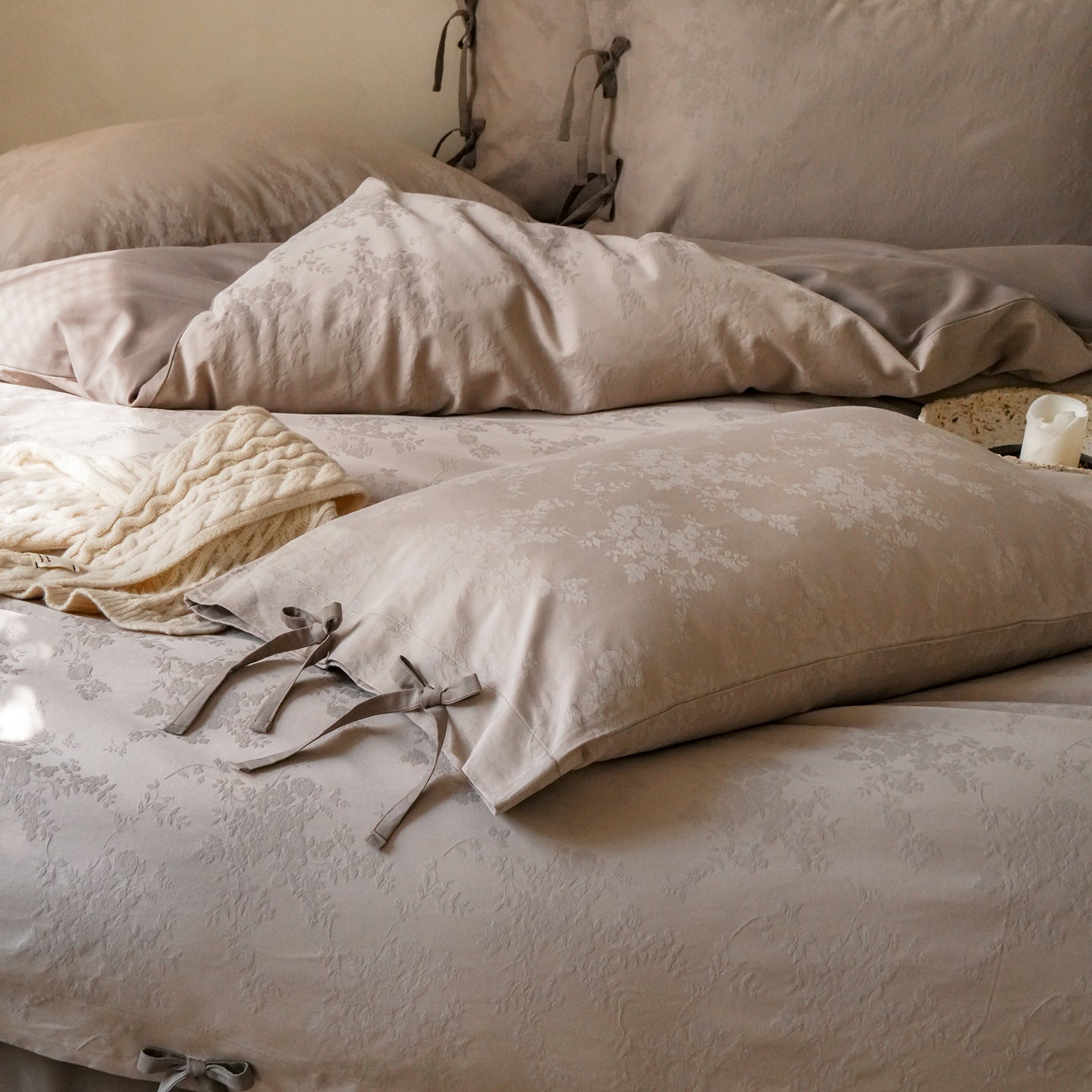 Blush Fleur Jacquard Cotton Bedding Set – Stone Taupe Berriscent