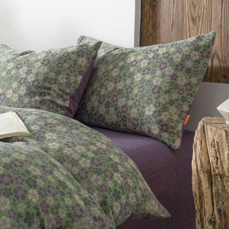 Looméa Cotton Yarn-Woven Bedding Collection Berriscent