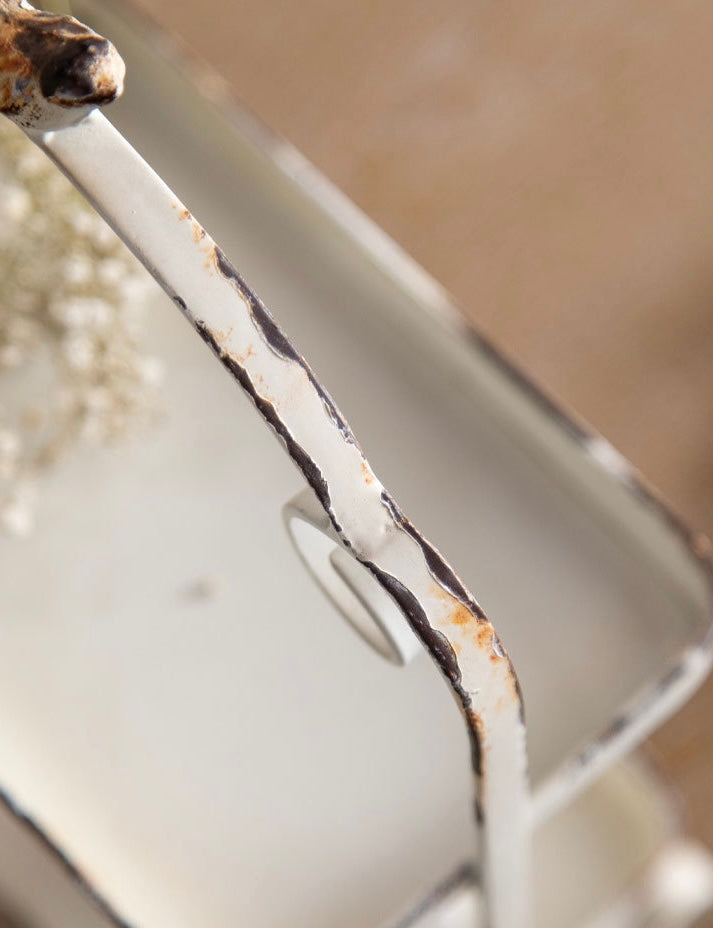 The Sparrow Grace Stand Berriscent