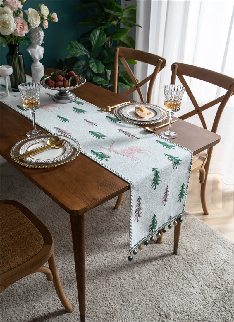 Evergreen Elegance Table Runner Berriscent