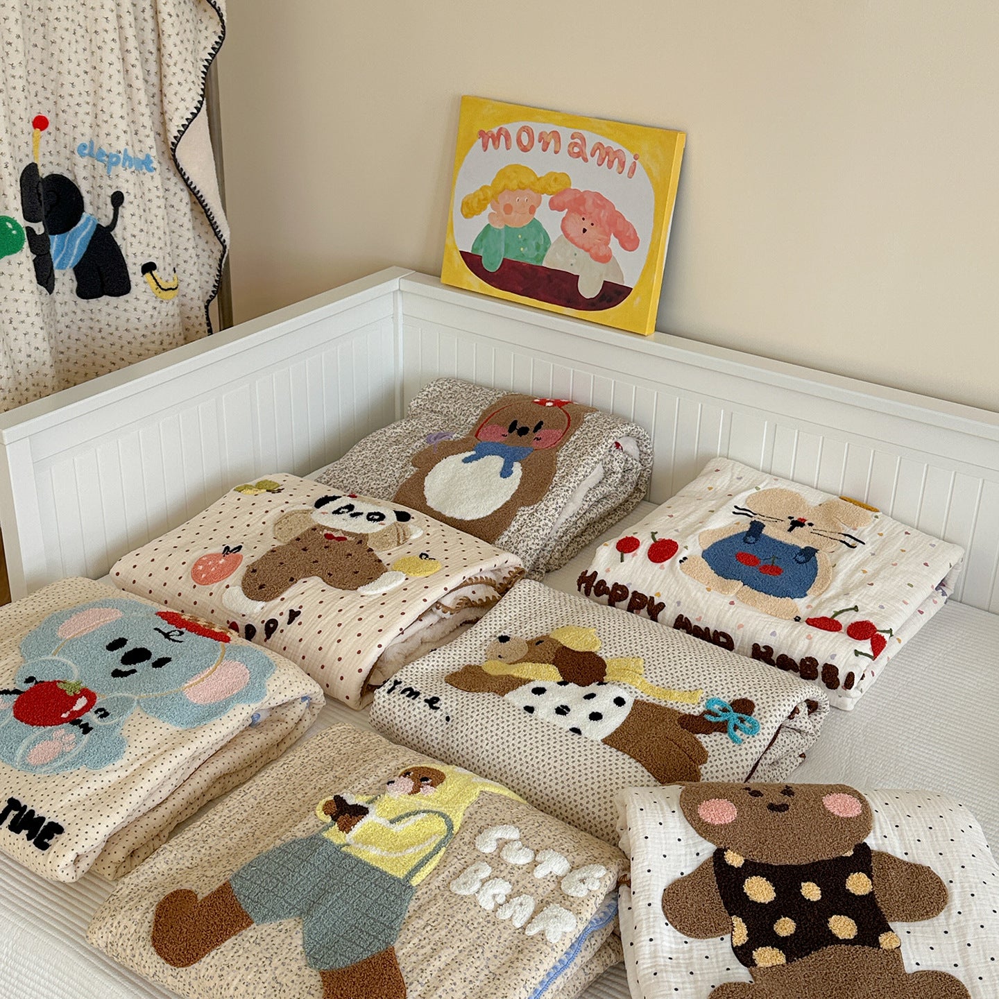 Cozy Friends Reversible Embroidered Towel – Cotton Gauze & Plush Fleece Berriscent