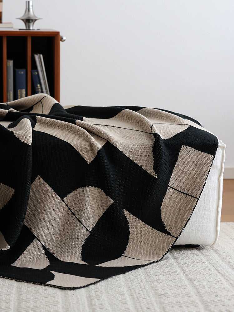 Soft Geometry Throw Blanket — Black & Sand Berriscent
