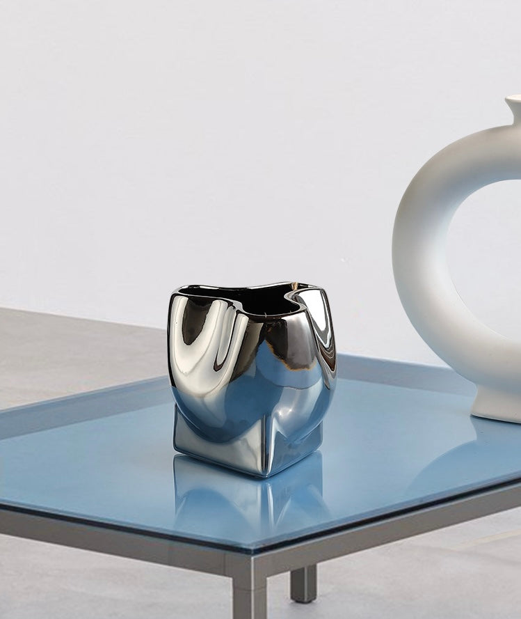 Silver Mirage Sculpture Vases — Collection Berriscent