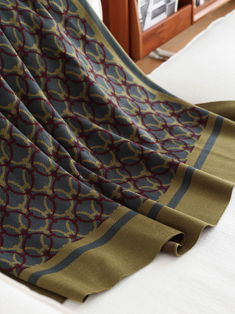Loommark Woven Pattern Throw Berriscent