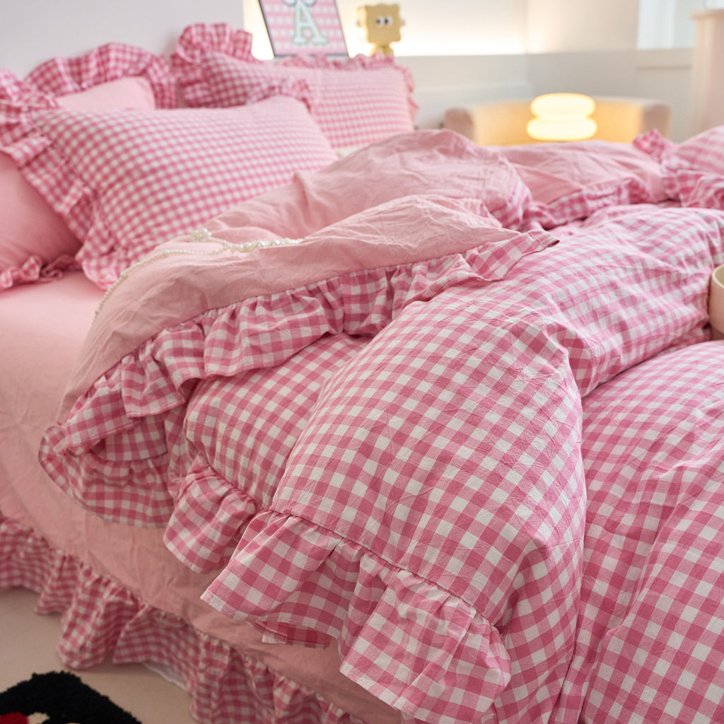 Blush Meadow Gingham Bedding Set Berriscent