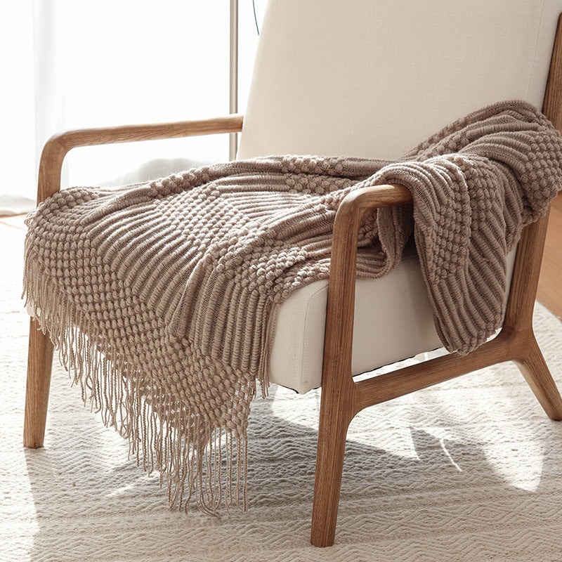 Textured Woven Fringe Throw in Acrylic Fibre Berriscent