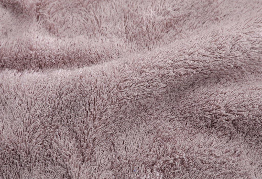 Velour Essence Bath Towel – 140 × 70 cm, Long-Staple Cotton Berriscent