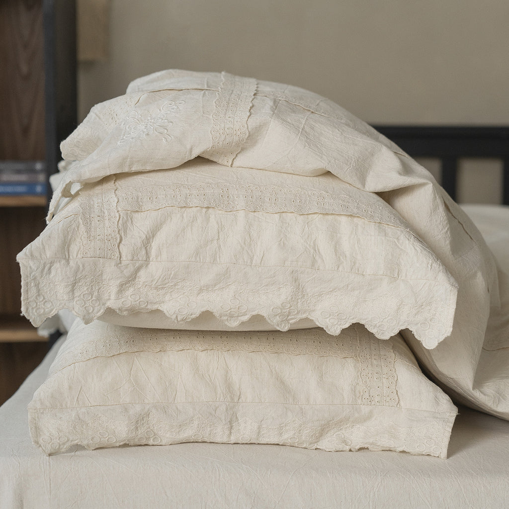 The Linen Whisper | Lace-Trimmed Cotton & Linen Bed Linen