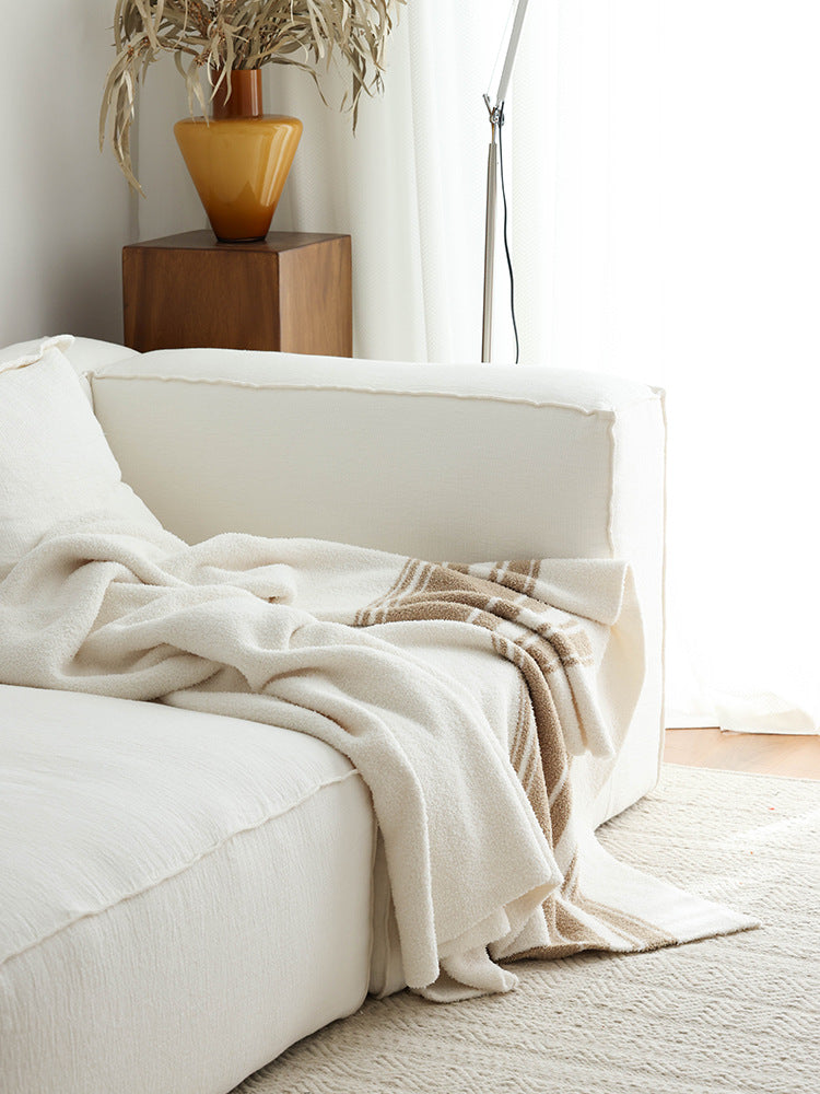 Soft Acrylic Throw Blanket – Plush Striped Design Berriscent