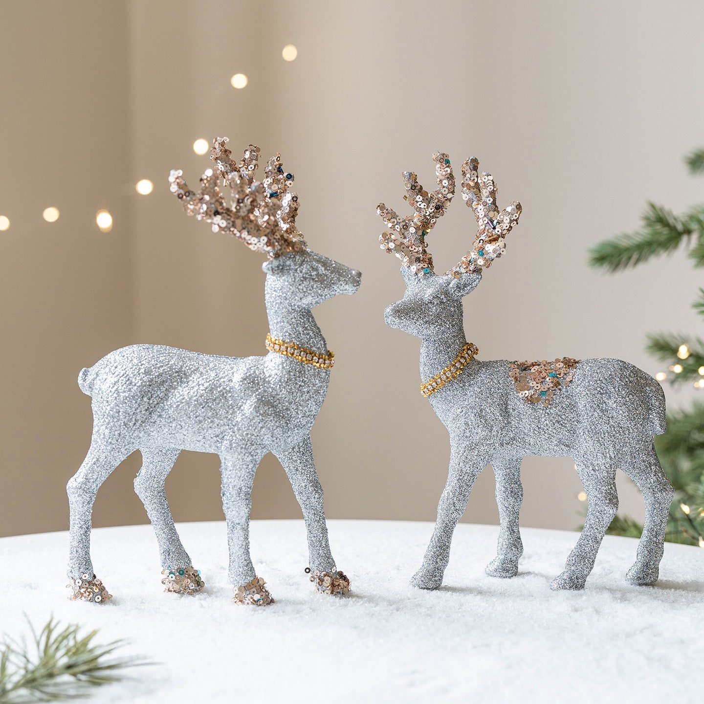 Luxury Christmas Deer Figurine Collection – Velvet & Glitter Pairs