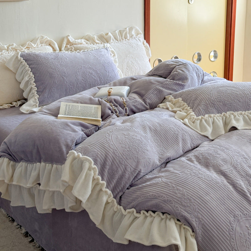 Velvet Bloom Embossed Bedding Set (4-Piece Set) Berriscent