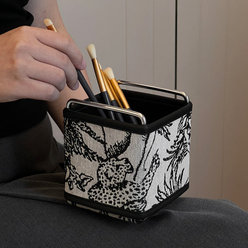 Léon Noir Jacquard Leather Desk Caddy Berriscent