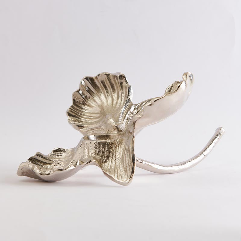 Bloom Sculpt Aluminium Candle Holder Berriscent